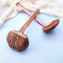 New Ramen Soup Wood Spoon Japanese Style Ajiyaki with Holes Restaurant Nanmu Kamehameha Spoon Hotpot Leak Kicthen Accessories